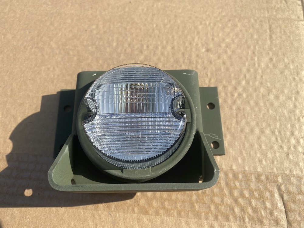 NOS HMMWV HUMVEE M998 M1123 BACK UP REVERSE LIGHT WITH BRACKET & HARDWARE