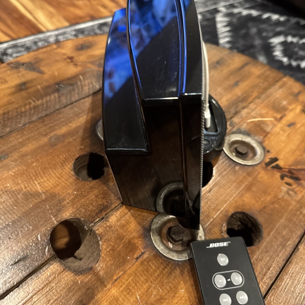 Bose Speaker iPhone Dock