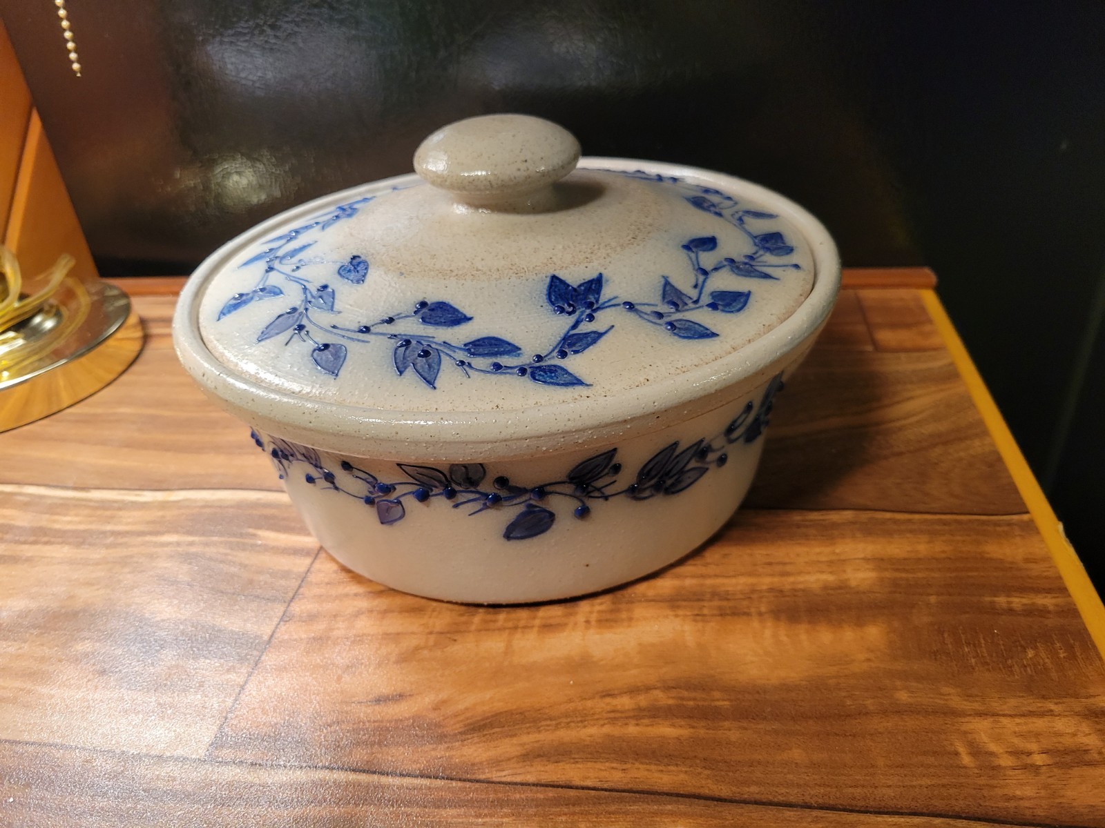 9.25"x3.5" Salmon Falls Blueberry Basket Cassarole Bowl Lidded 1995