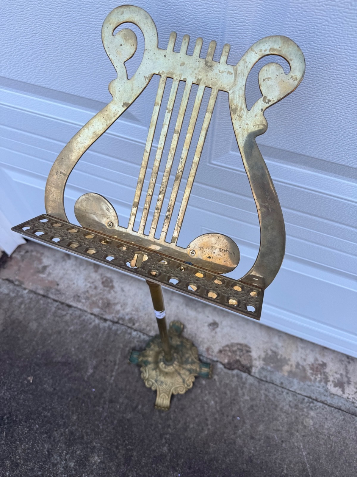 Vintage Brass Harp Music Stand Gold Metal Lyre Shaped Footed Telescoping 36-49"