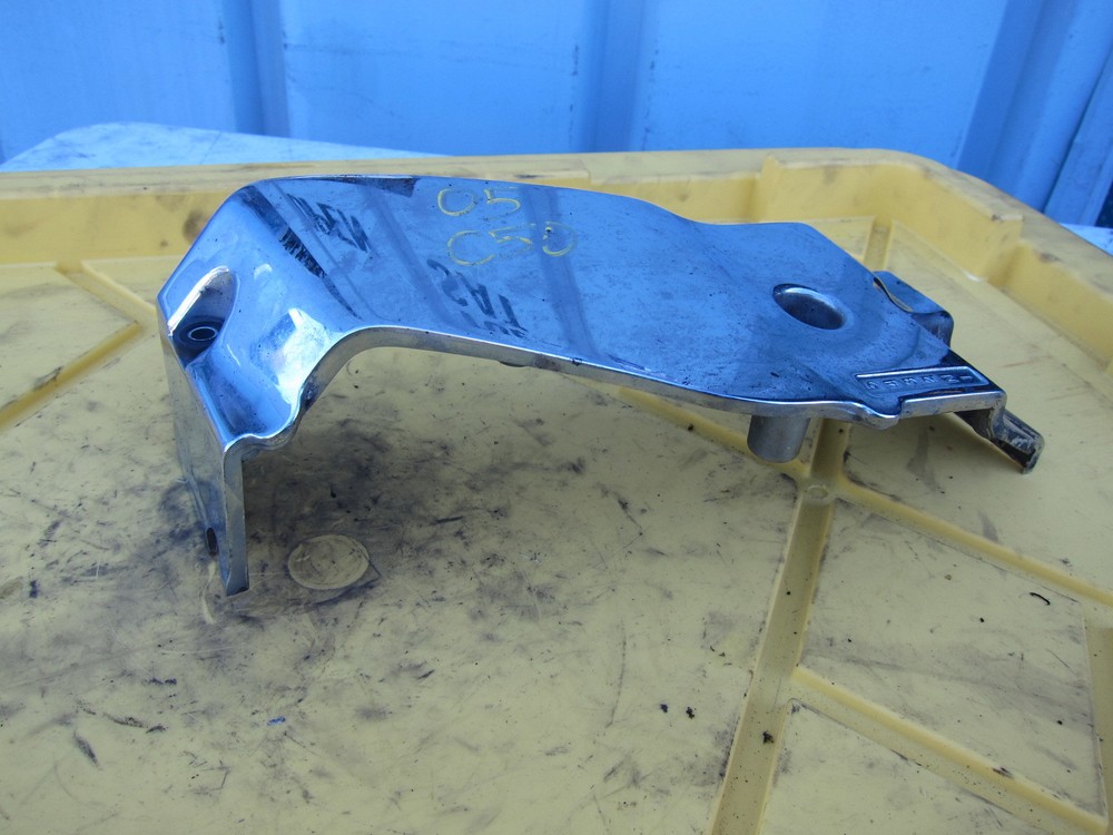 2005 Suzuki Boulevard C50 OEM ENGINE SPROCKET COVER
