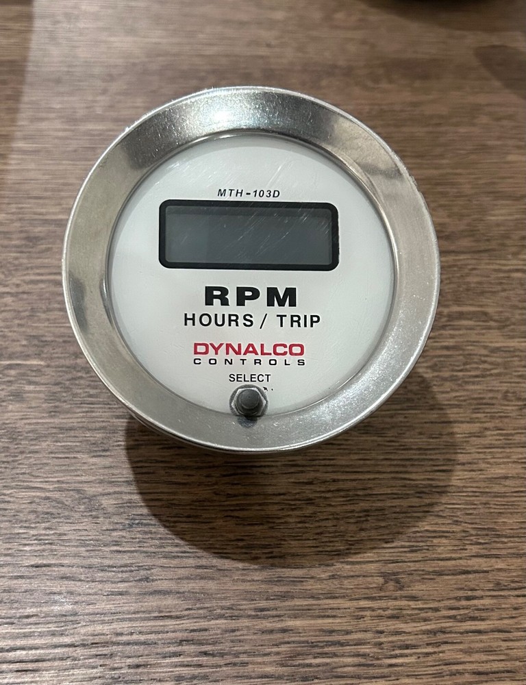 DYNALCO CONTROLS MTH-103D MICROPROCESSOR TACHOMETER MTH-103D