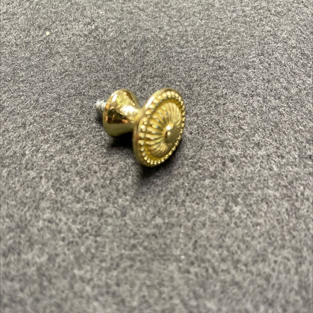 3/4" Small Ornate Knob Brass Plated