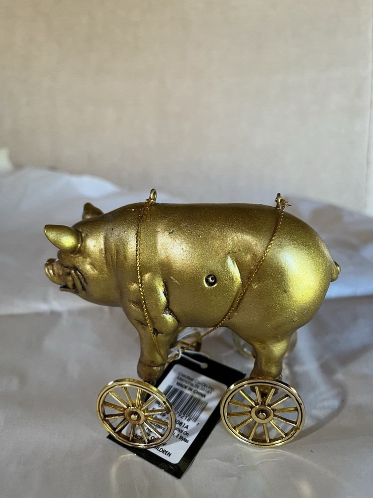Gold pig pull toy
