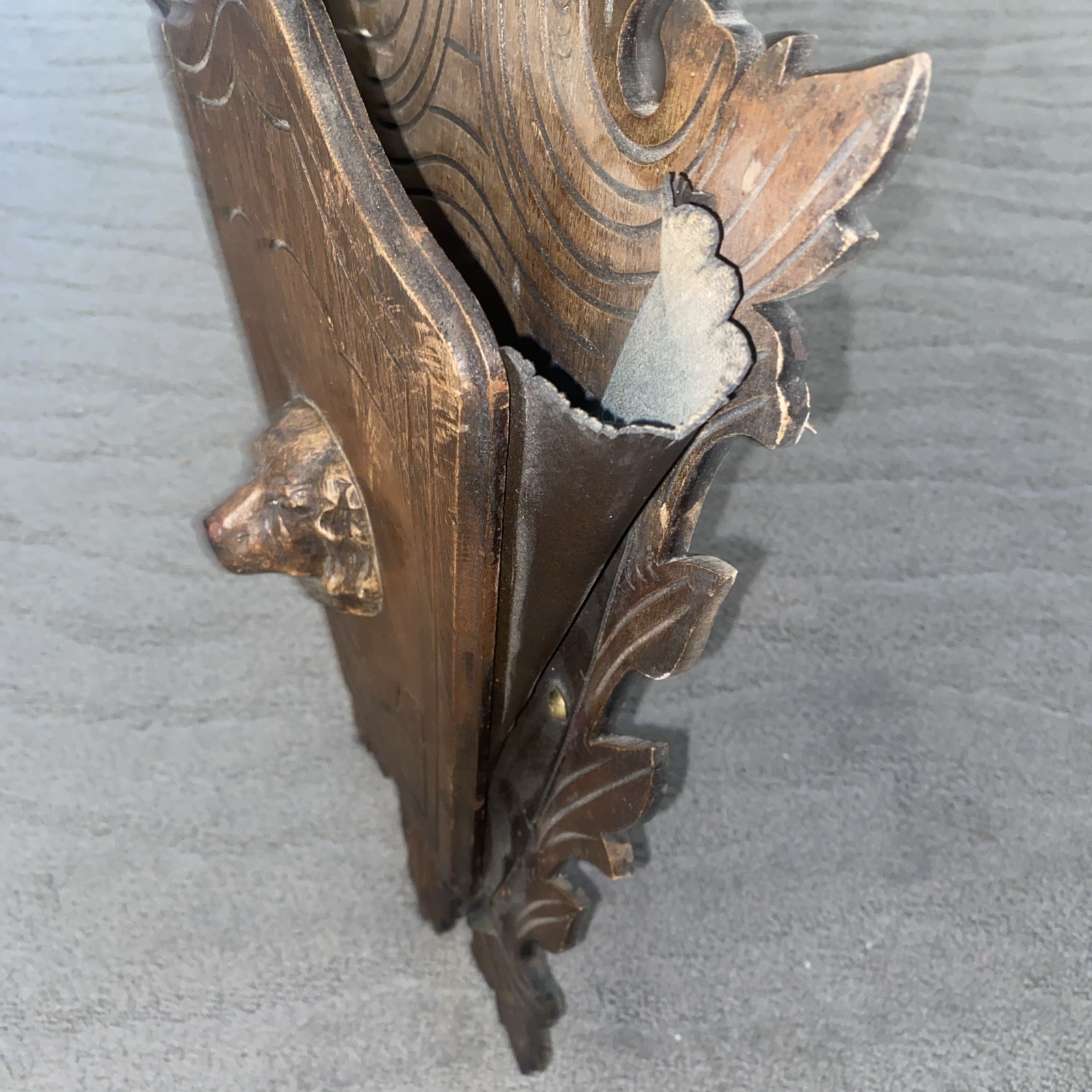 Antique Victorian Walnut Wall pocket Magazine Newspaper Rack Holder Spaniel Dog