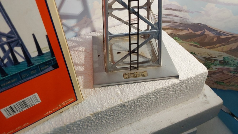 Lionel 395 Floodlight Tower US Made Used