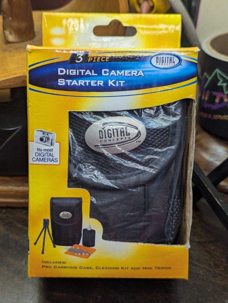 Digital Camera Starter Accessory Kit (Digital Concepts) Fits Most~Tripod/Case