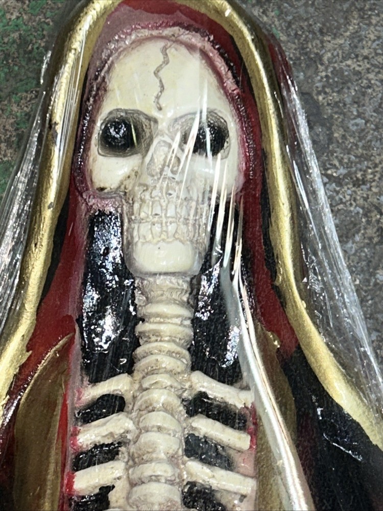Santa Muerte 23in Red