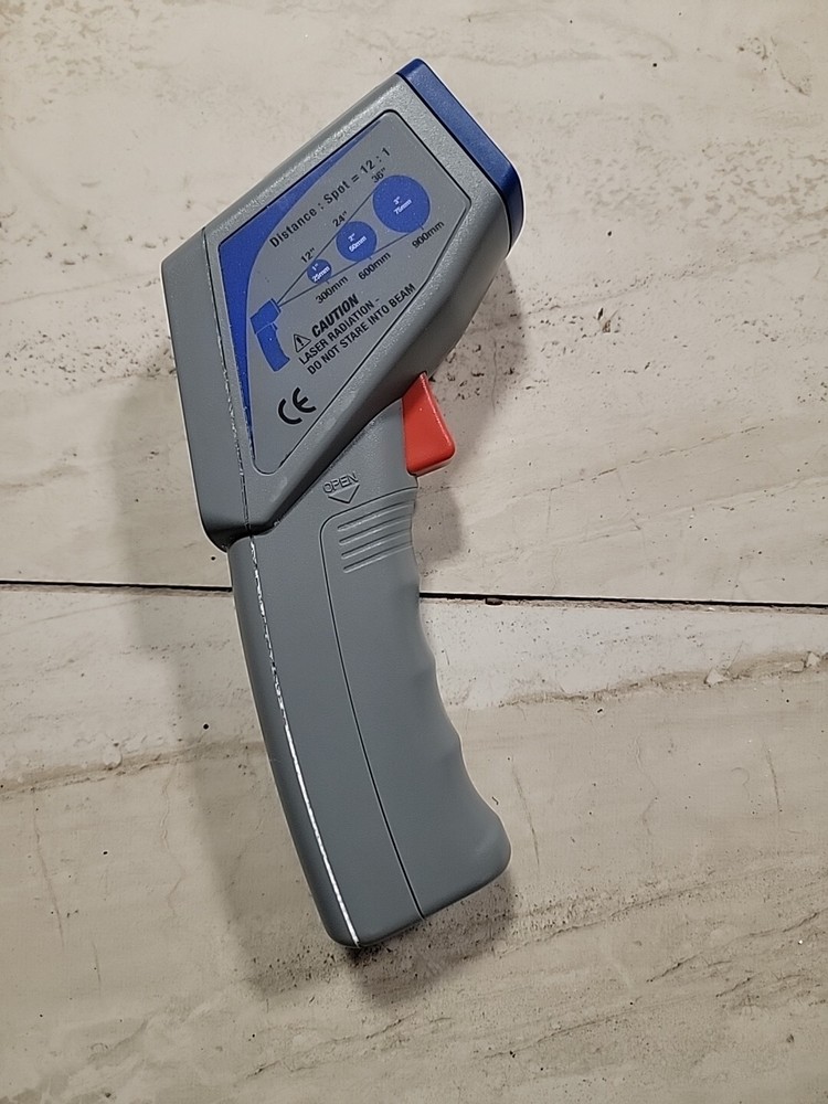 Blue-Point Infrared Thermometer RTEMPB3A Class II Laser +hard case, Complete