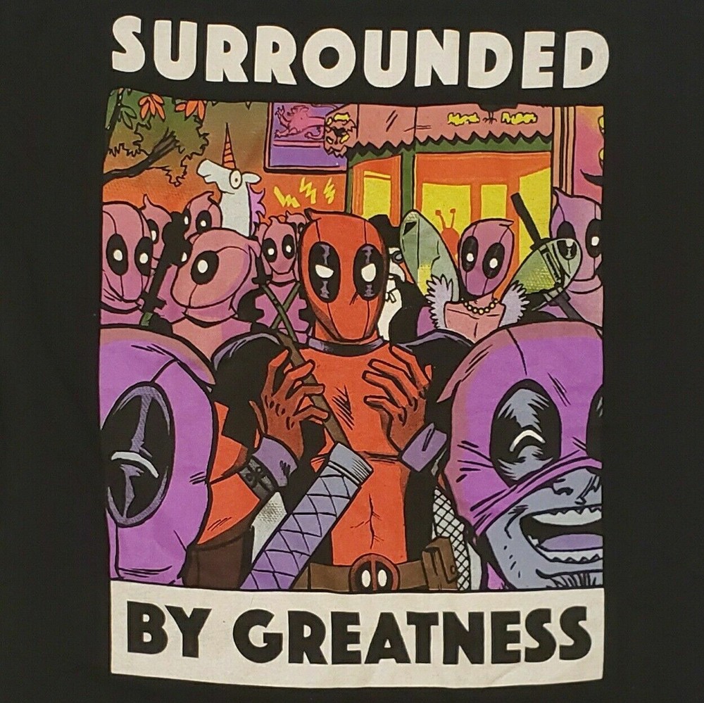 Deadpool T-Shirt Small Surrounded by Greatness Marvel Comics (L)