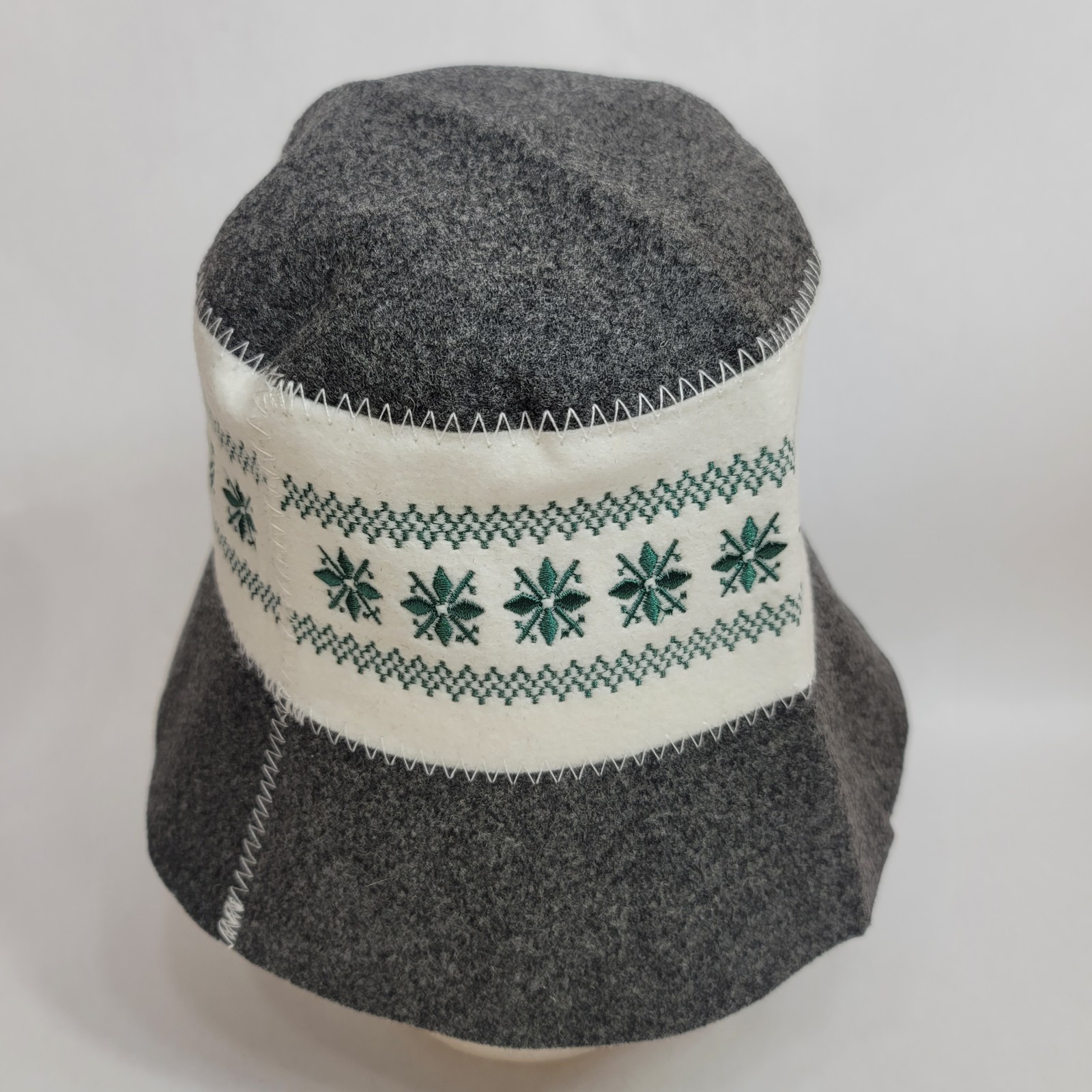 Nordic Style Snowflake Sauna Hat One Size Unisex Grey White Wool Felt Banya Gear