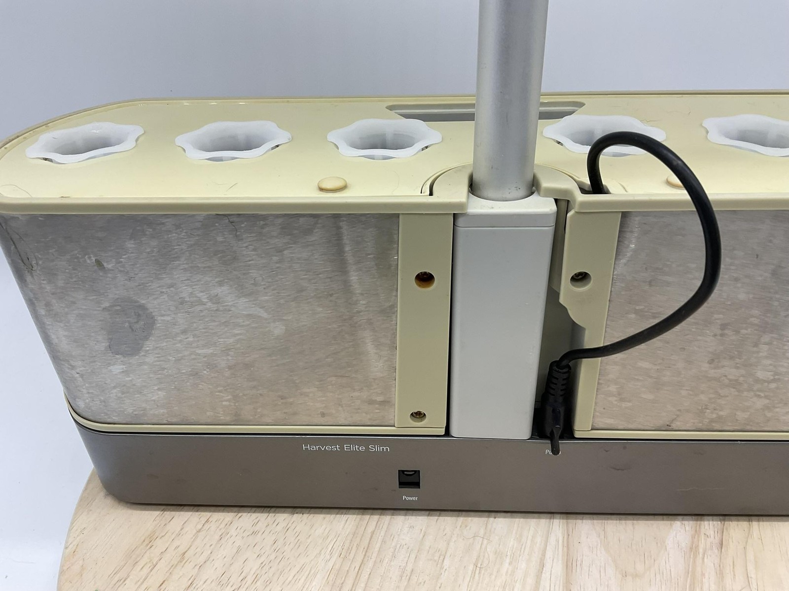 AeroGarden Harvest Elite Slim Silver 6 Pod Garden Indoor Hydroponic W/ Seed Kit