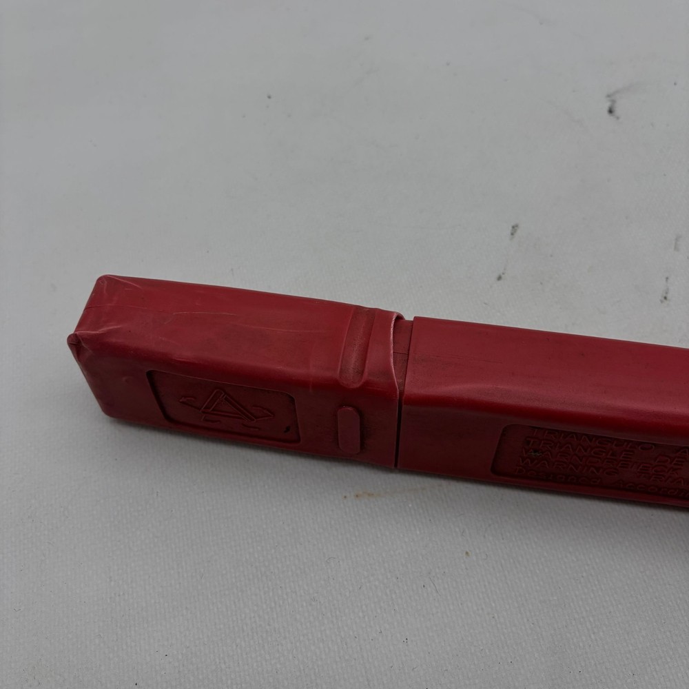 GENERIC EMERGENCY TRIANGLE