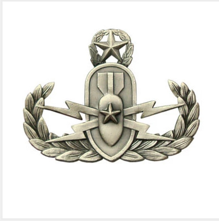 GENUINE U.S. BADGE: MASTER EXPLOSIVE ORDNANCE DISPOSAL - REGULATION, OXIDIZED