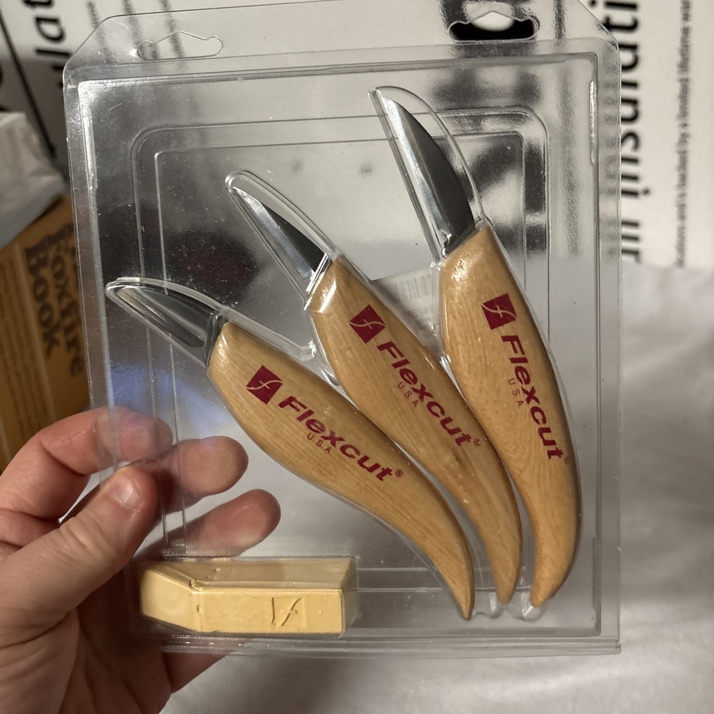 Flexcut #KN500 3-Knife Starter Carving Set