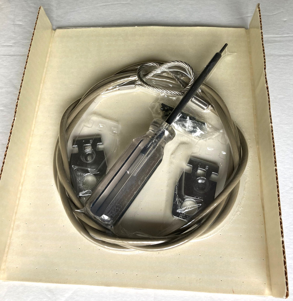 Apple Computer Macintosh Mac Security Lock Kit M0201 Inside Factory Sealed NOS
