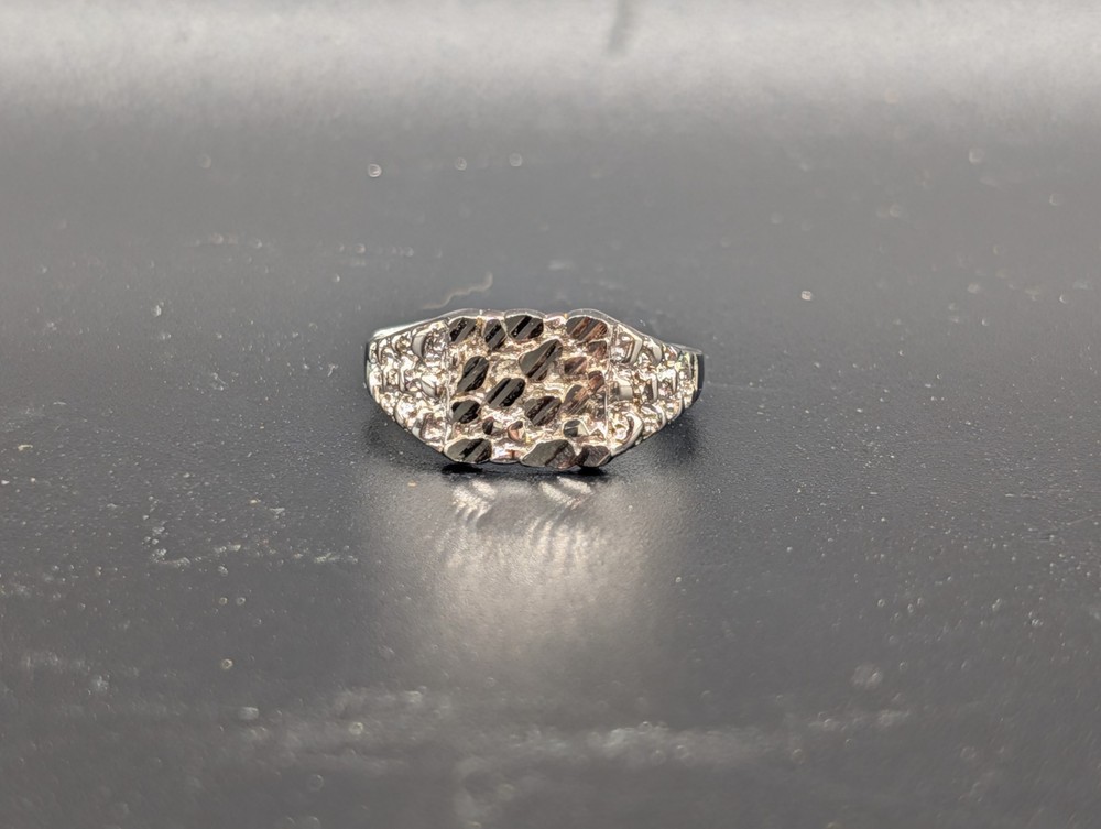 925 Silver Nugget Ring. Size 7