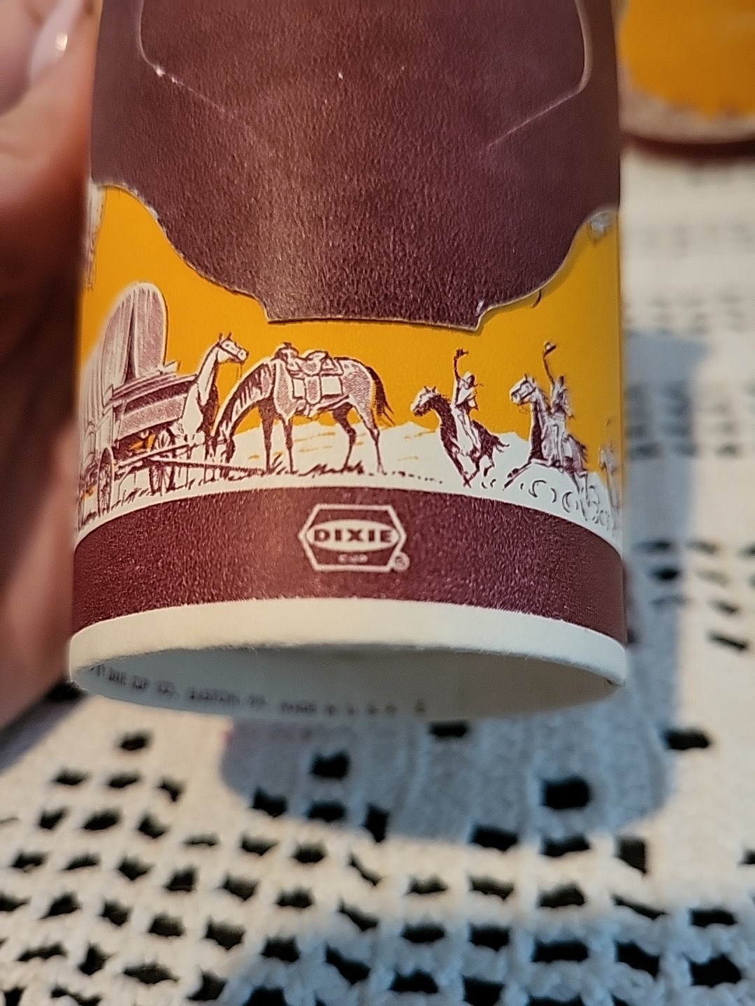 1950s Vintage 9oz Disposable Dixie Cups “Round-Up Design” - 4 Cups Handles