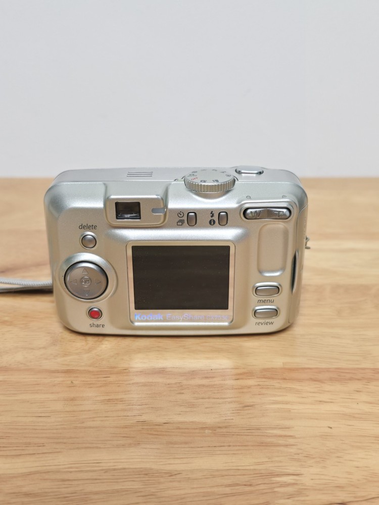 Kodak EasyShare CX 7530 Digital Camera 5MP Vgc