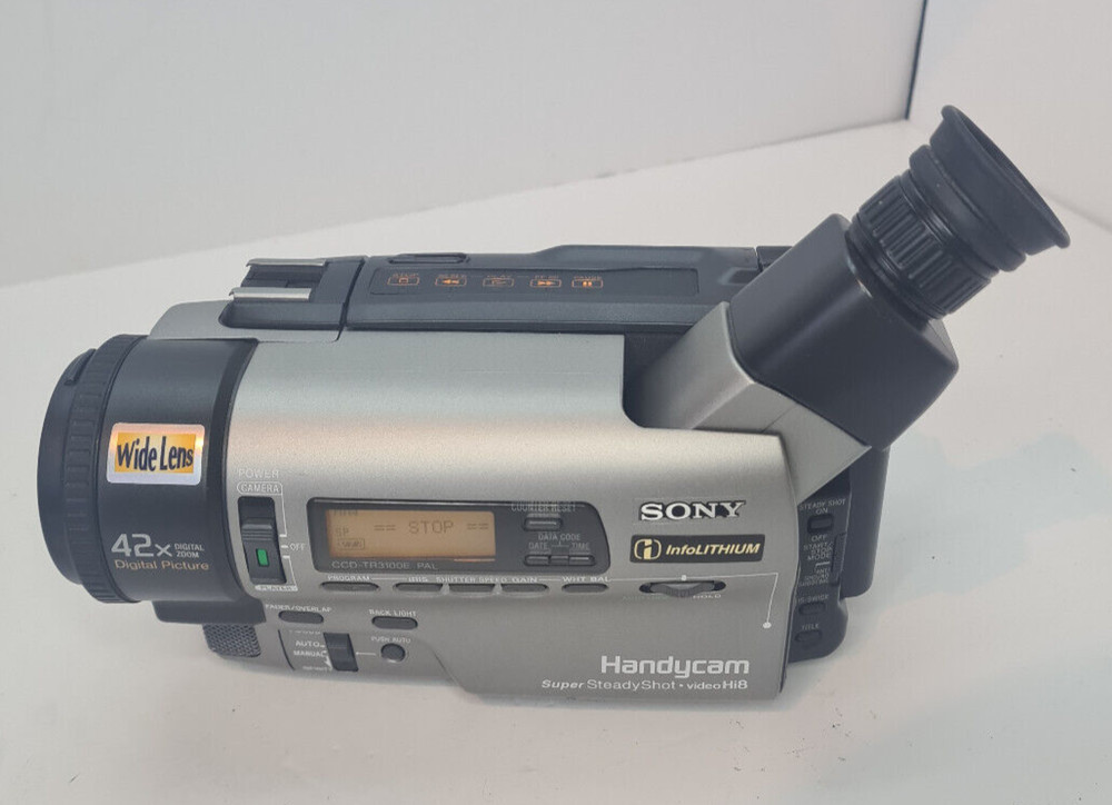 Sony CCD-TR3100E Handycam Video 8 Camcorder Bundle Fully Working