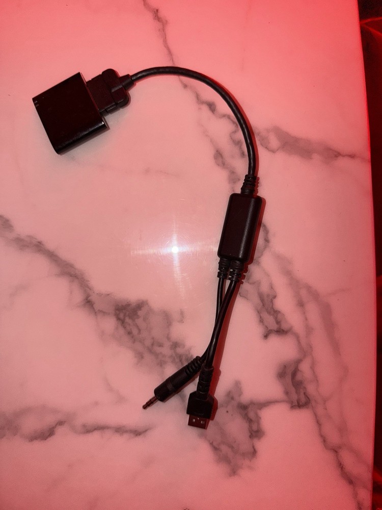 Genuine 2014 Maserati GranTurismo MC Bluetooth Media Interface Adapter Cable OEM