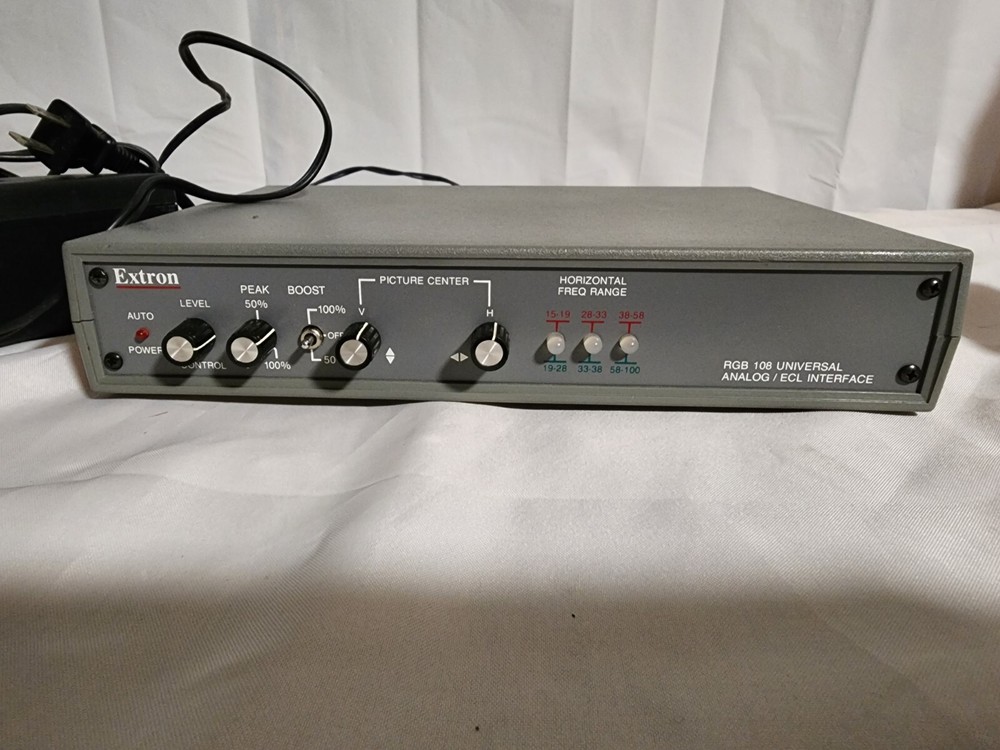 EXTRON RGB 108 UNIVERSAL ANALOG / ECL INTERFACE W/EXTRON SPARC BUFFER INTERFACE