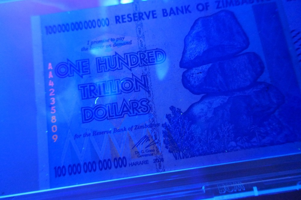 ZIMBABWE 100 TRILLION DOLLARS AUTHENTIC UV PASSED P-91 AA GEM UNC 2008 NOTE SLAB