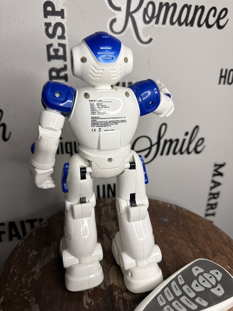 JJRC Intelligent Dancing Robot Threeking Remote Control