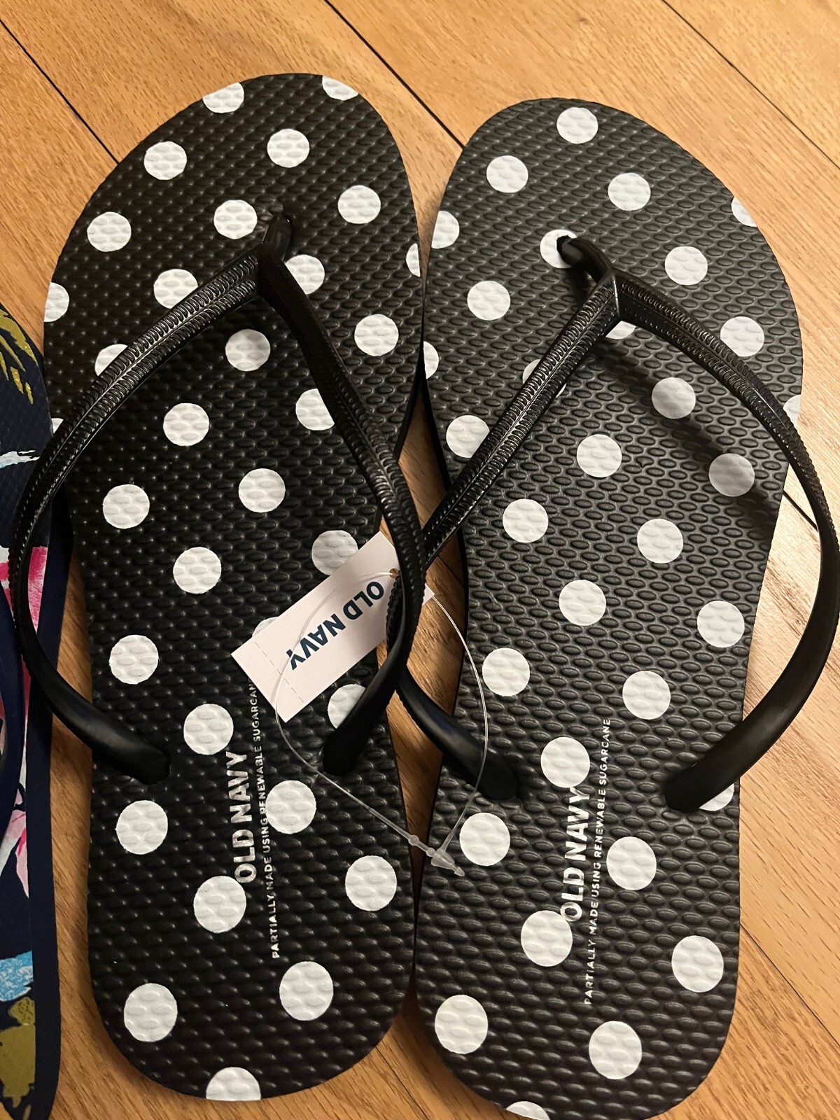 Old Navy Women’s Flip Flops B&W, Stripe, Polka Dot, Palm, Glitter, Sz 6-11