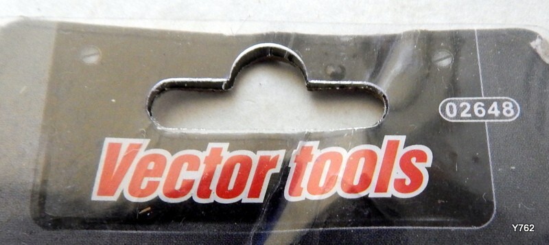 Vector Tools 5 Automatic Center Hole Punch 02648