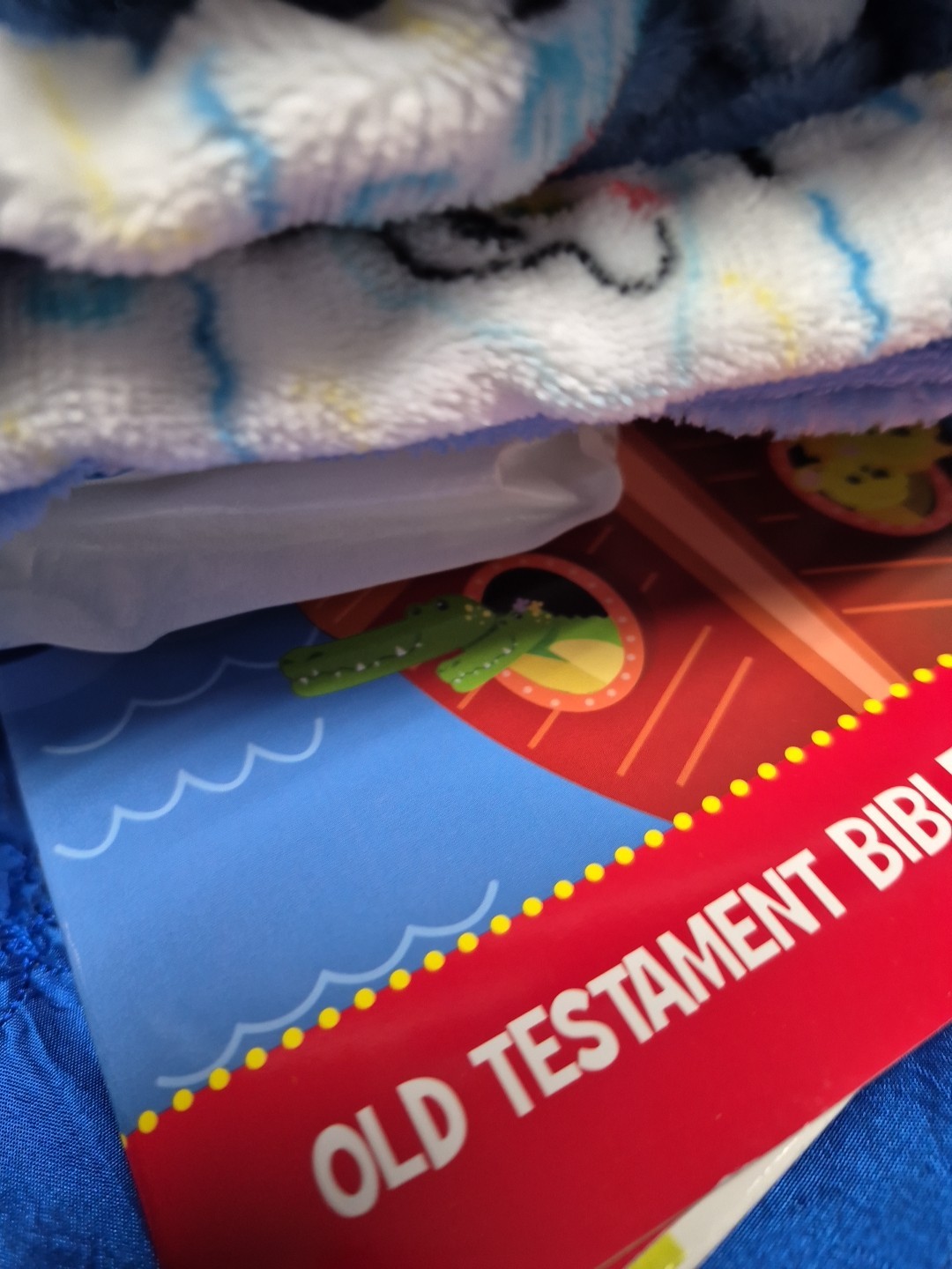 Blue Sky Cat Bowl “Super Cat” 6.5” Ceramic Hand Painted Dogz Can't Ever Catch SC