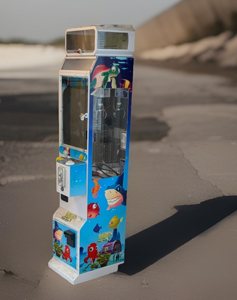 Mini Super Crane Claw Machine Arcade Game White Fish Theme
