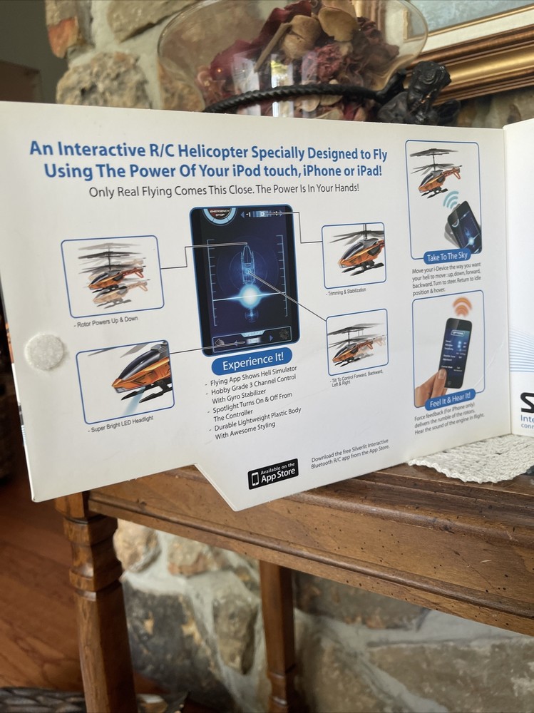 Silverlit Interactive Bluetooth R/C Blu-Tech Heli BSH-A B4620 Opened