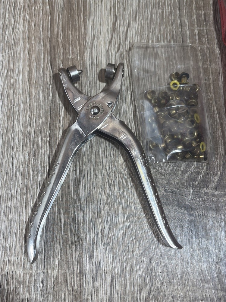 Maun Junior Eyelet Plier No 2470 5-1/2”