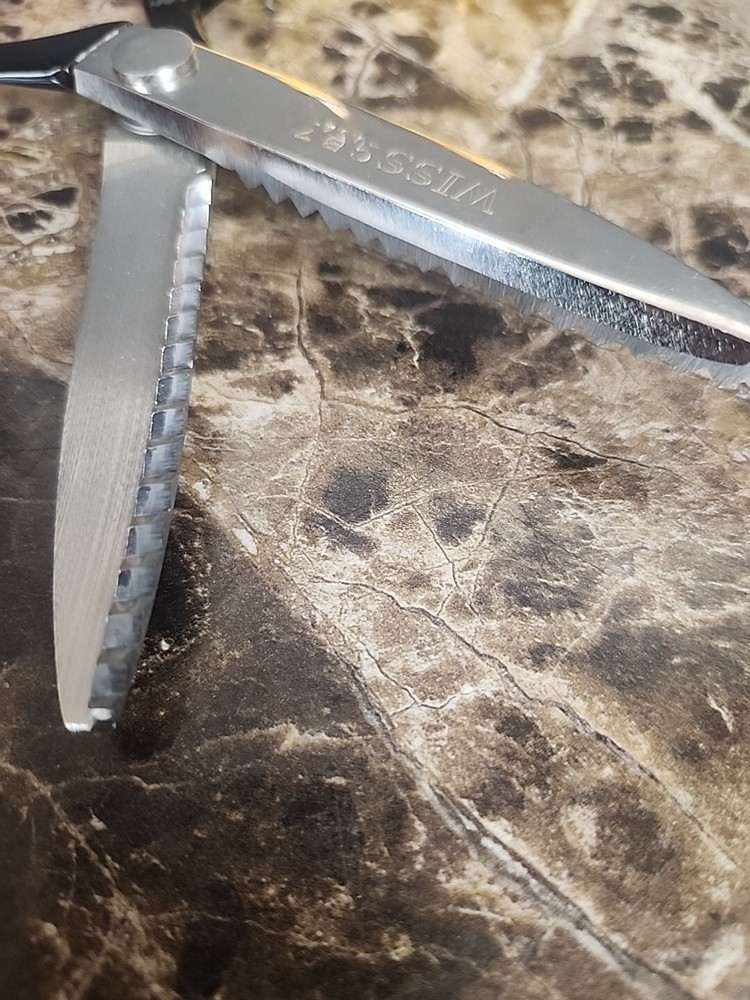 Vintage WISS Pinking Sewing Scissors Shears (CB7)