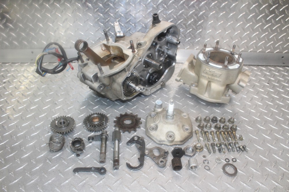 1984 KTM 250 MX ENGINE MOTOR W/HARDWARE