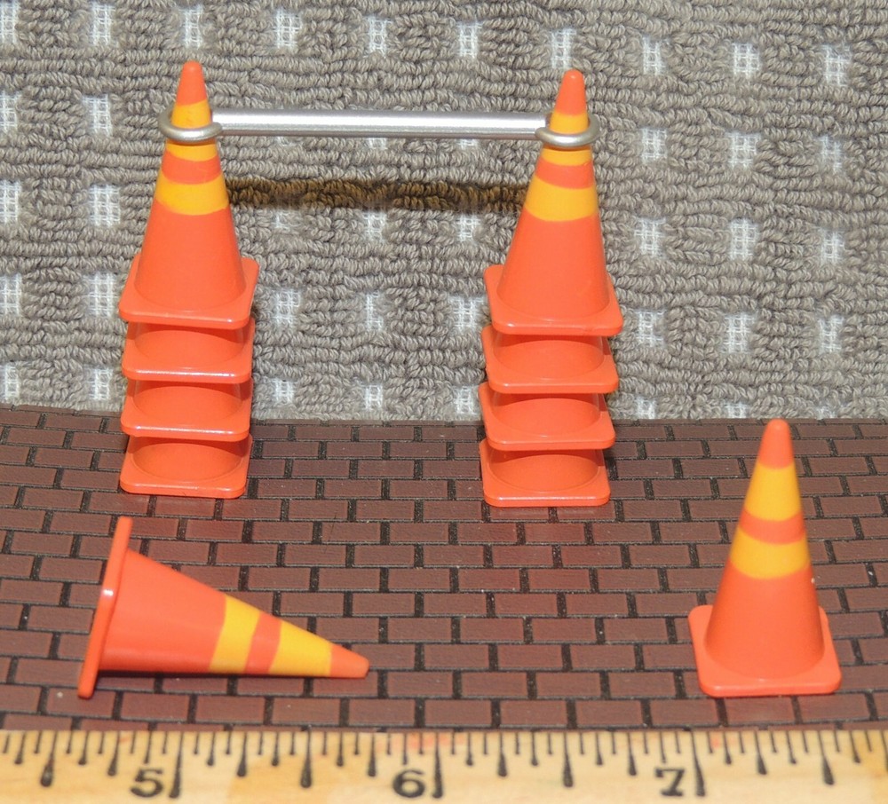 11 pcs set! 10 Stackable Pack Orange traffic safety Cones+Silver Bar1:24 scale