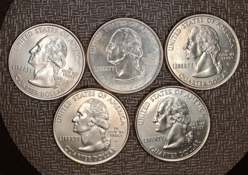 2004 State quarters. Uncirculated from Denver mint 5 coin set
