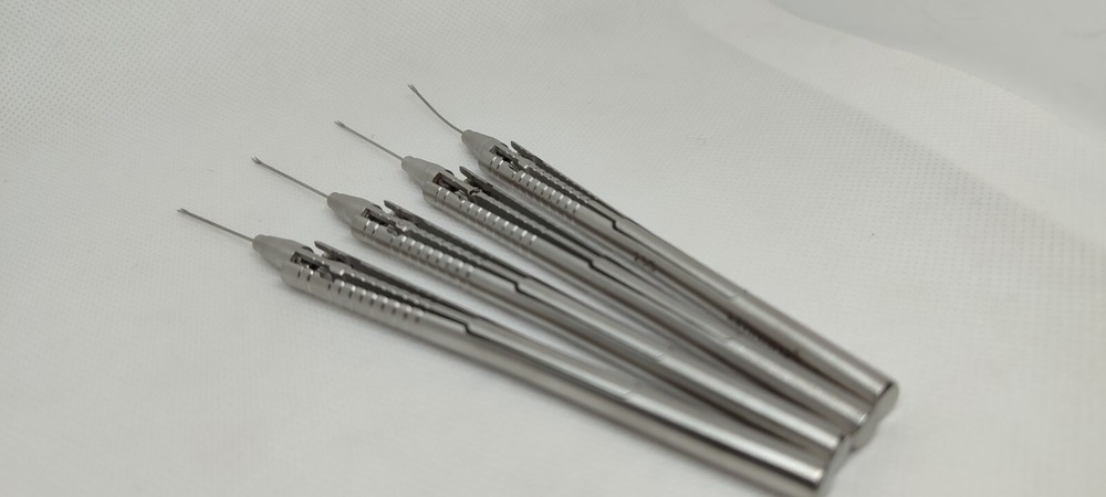 TITANIUM/STAINLESS STEEL VITREORETINAL INSTRUMENTS MICRO FORCEPS, MICRO SCISSORS
