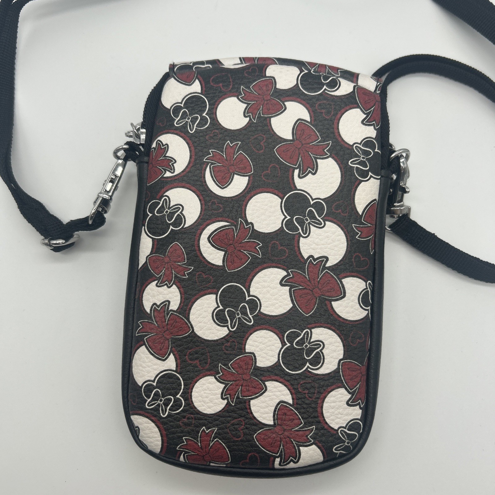 Disney D-Tech Wristlet Clutch Wallet Card Phone Case ID Holder Zip Bag Minnie