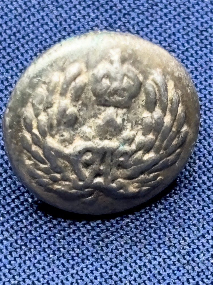 Original RCAF 1910 to 1924 hat Button