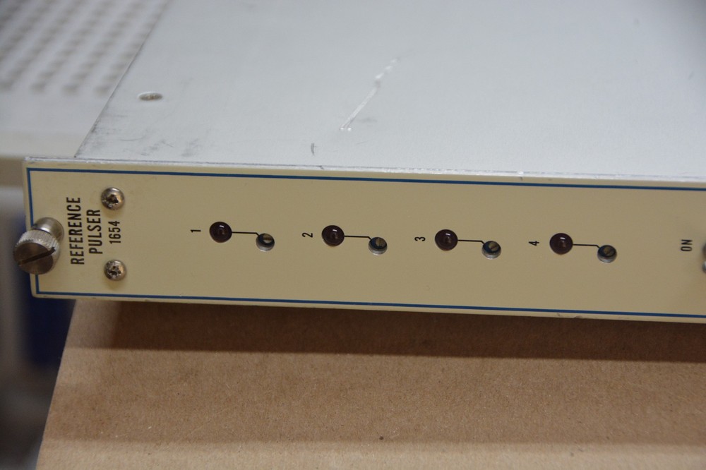 CANBERRA MODEL CSERF 1654 REFRENCE PULSER NIM BIN MODULE, EXC. COND., TESTED