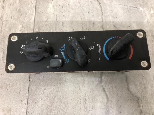 Freightliner M2 106 Heater A/C Temperature Controls - Used
