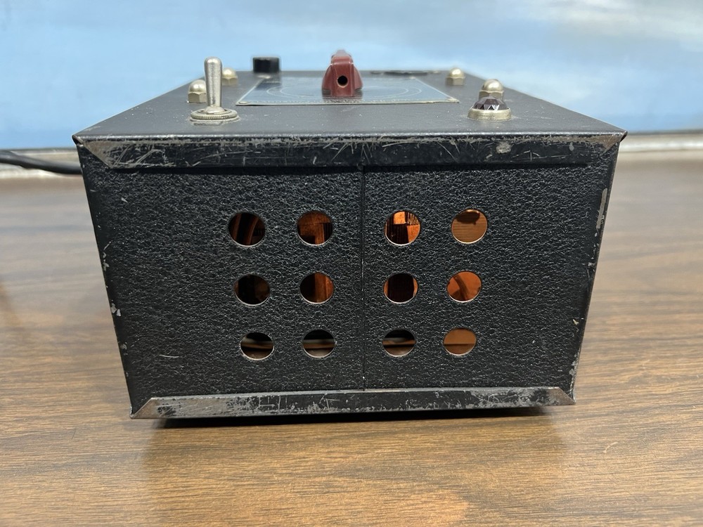 Standard Electrical Products ADJUST-A-VOLT Variable Transformer 140V max. 500 VA
