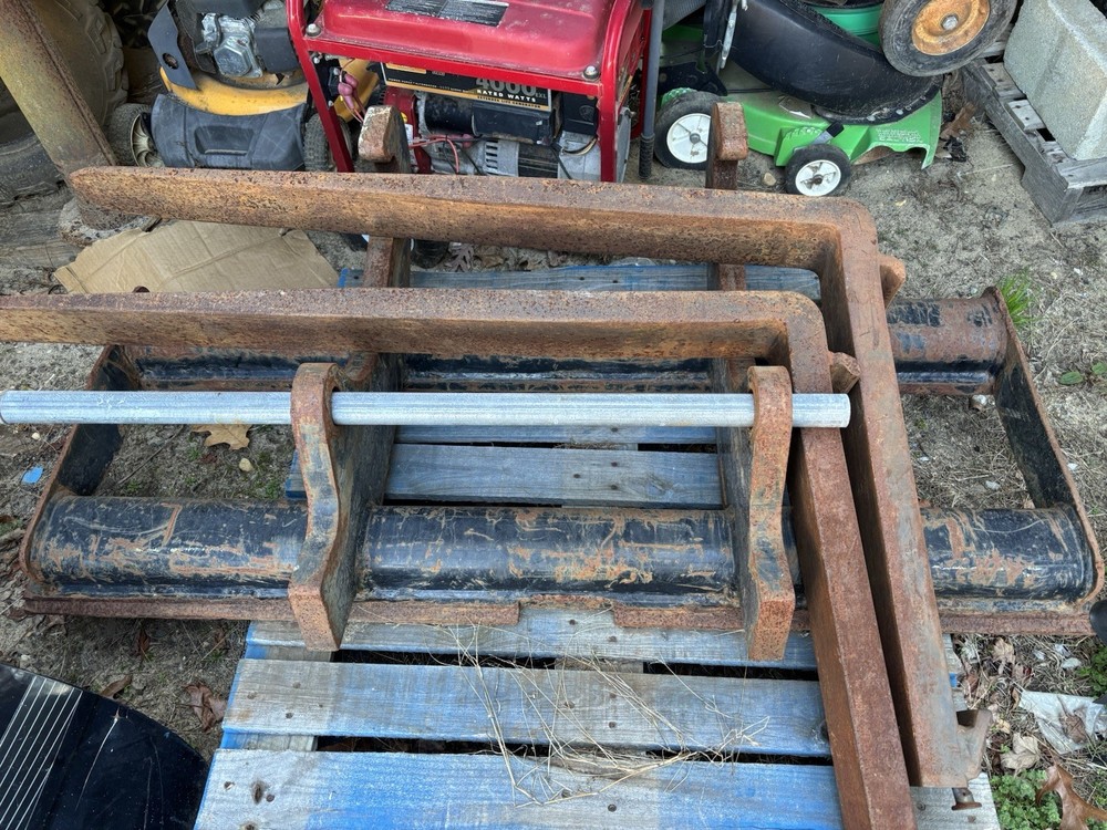 CAT Wheel Loader Forks 48"