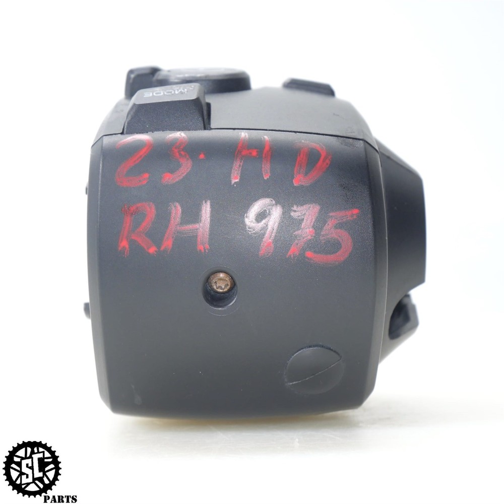 2124 HARLEYDAVIDSON SPORTSTER RH975 RIGHT CONTROL SWITCH THROTTLE SENSOR G2U