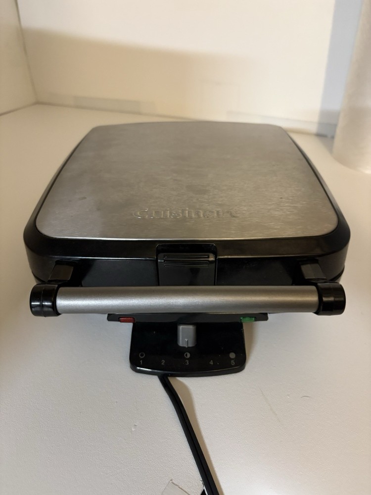 Cuisinart WAF-100 Black 4-slice Waffle Iron Maker Nonstick 5 Settings