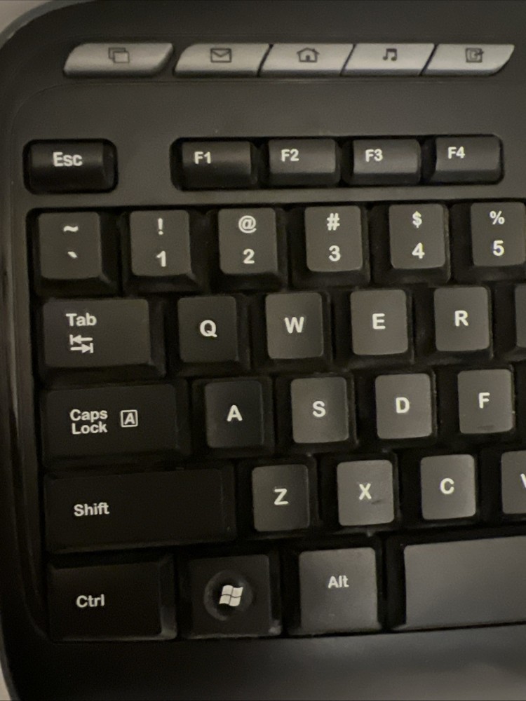 Logitech MK 320 Wireless Keyboard Only With Dongle ~Tested Working