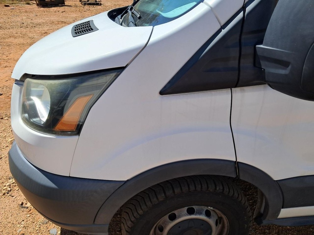 TRANSIT25 2017 Glove Box 4812348