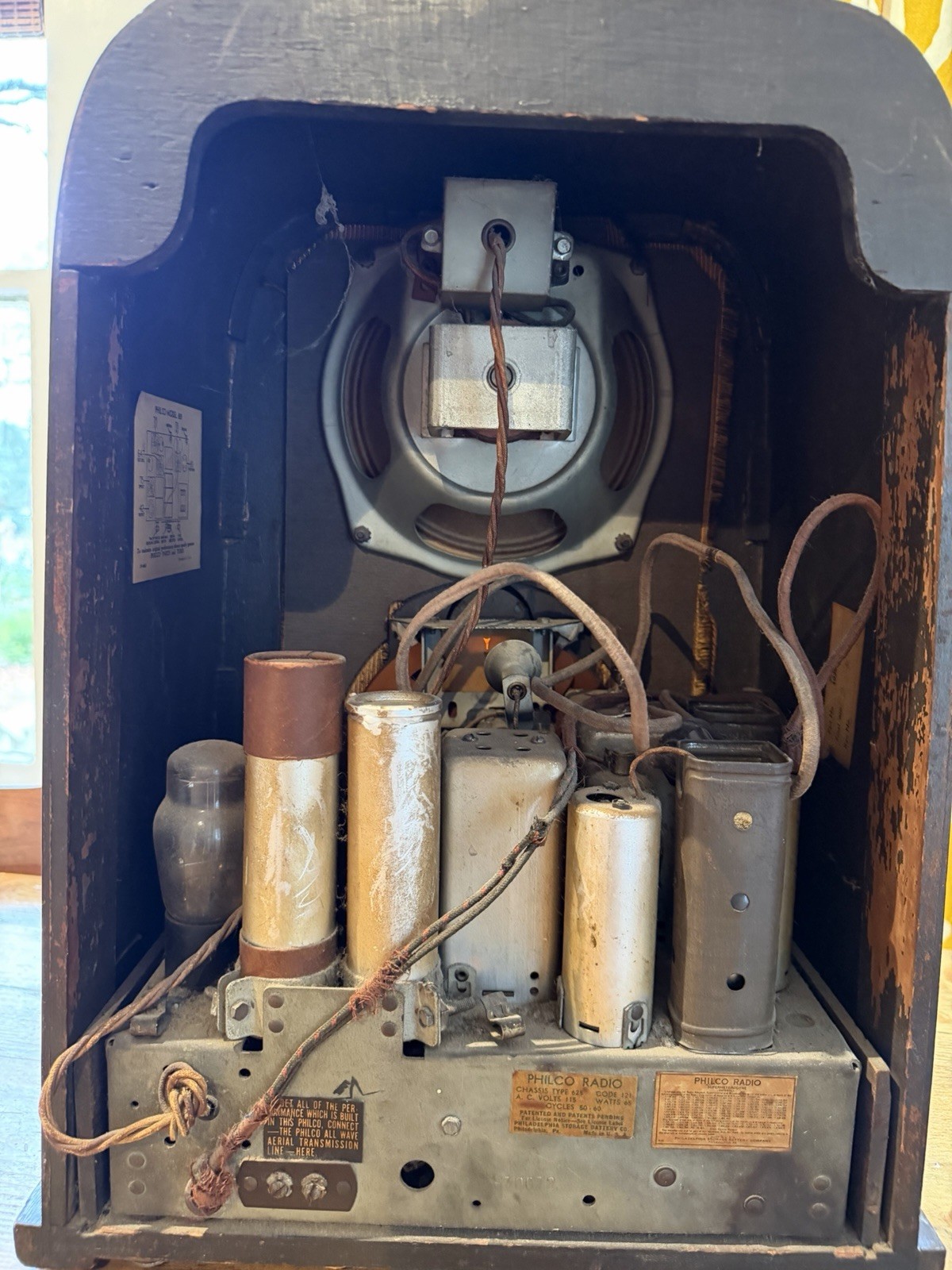 1936 PHILCO MODEL 625 Rare Wood Tombstone Radio Tested Turns On